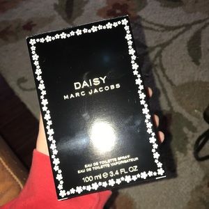 DAISY BY MARC JACOBS